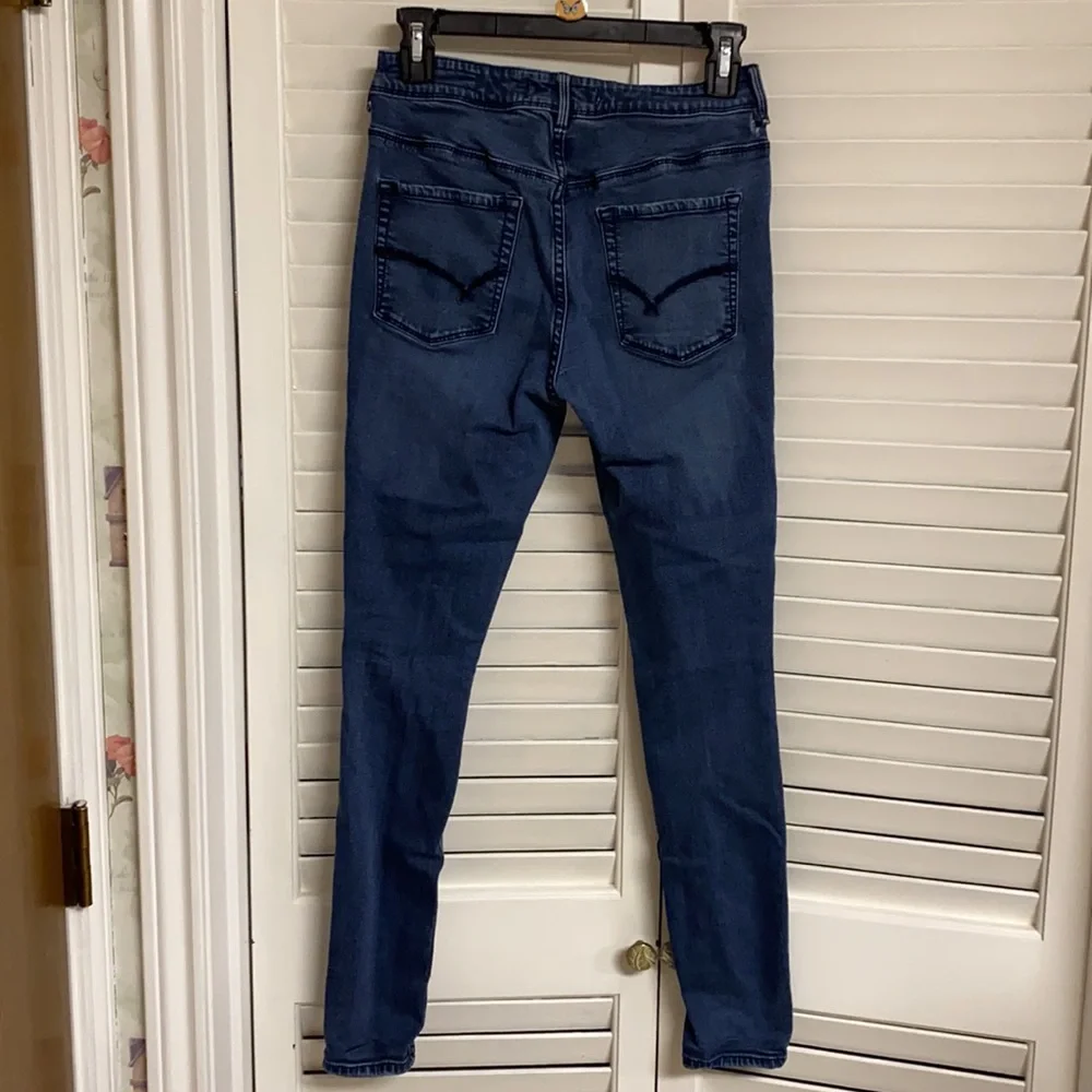 Size 7 Bullhead skinny high rise stretch jeans 28” inseam - Picture 5 of 7